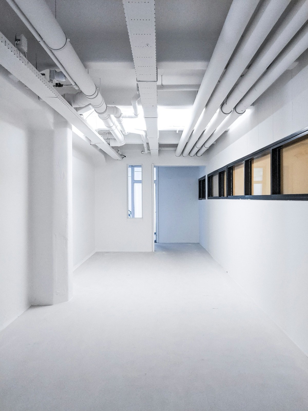 Plateau open space fraîchement repeint